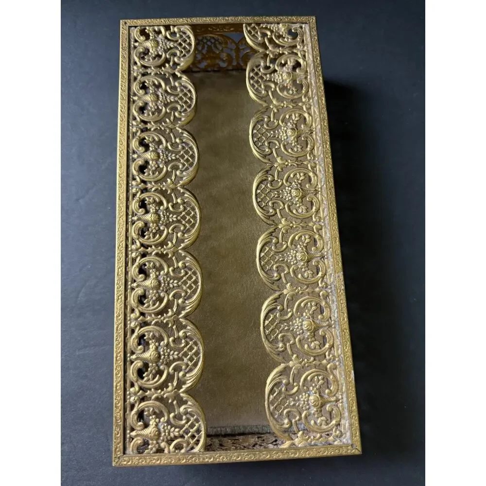 Hollywood Regency Gold Tone Filigree Tissue Box Holder Floral Pattern Vintage
